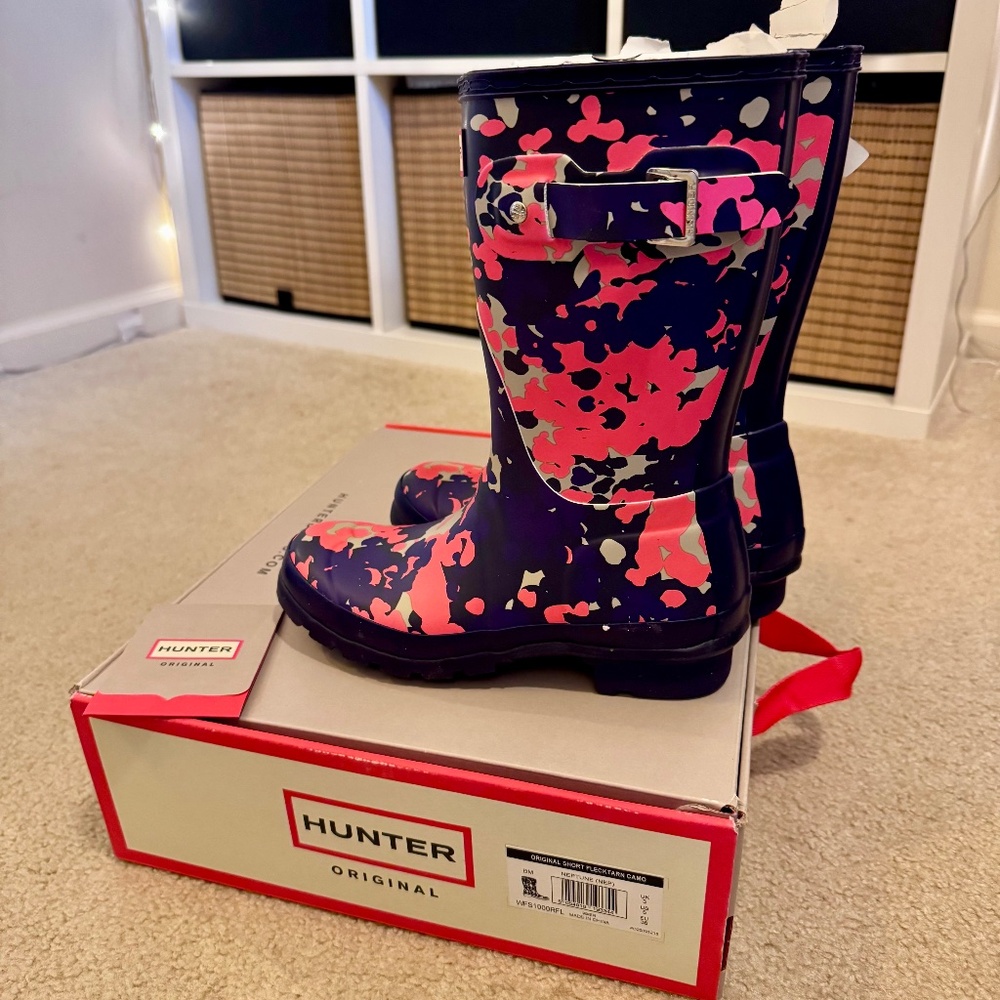HUNTER boots Size 5